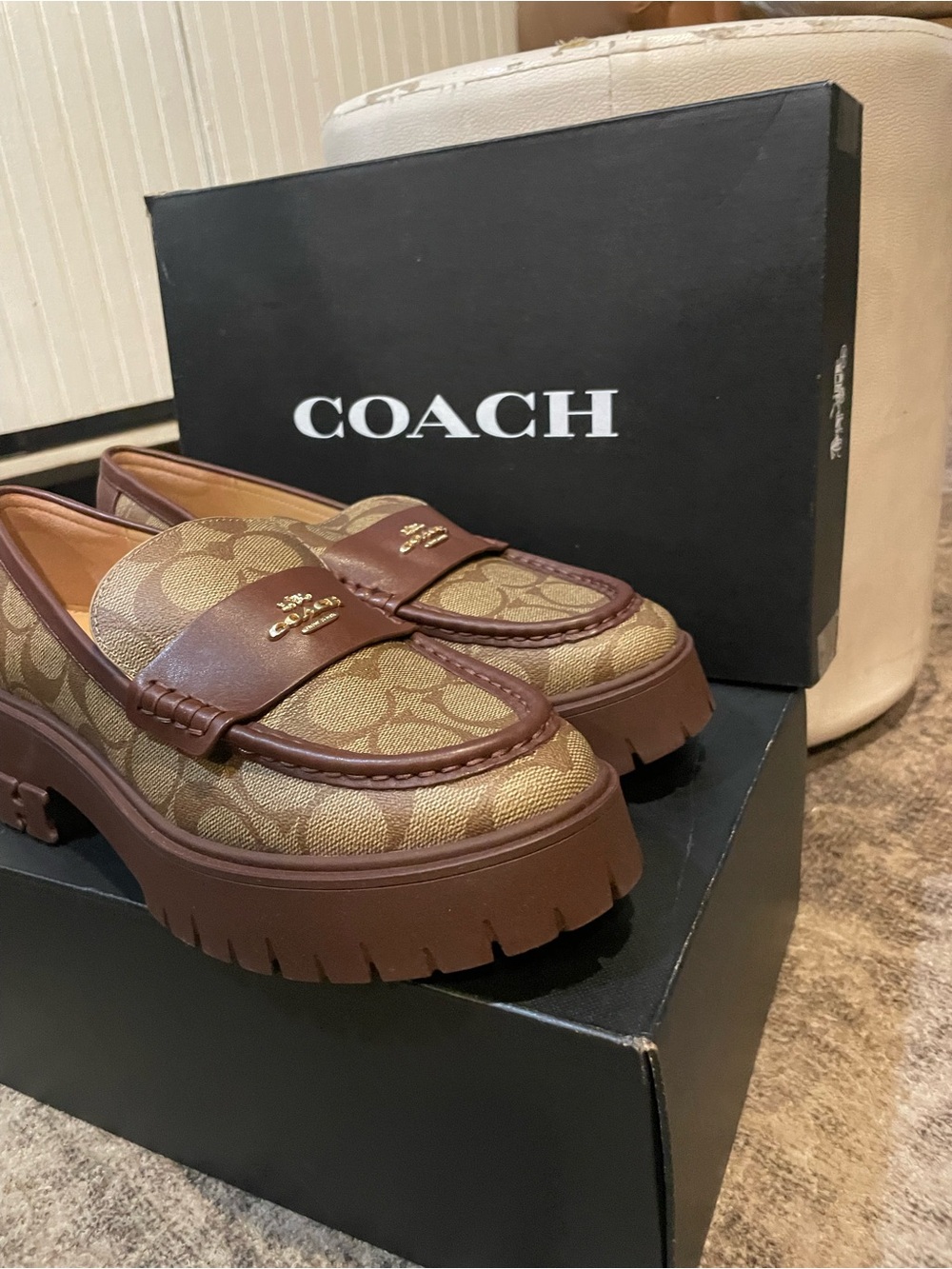 Ruthie Sig Loafer Khaki/Walnut Coach Brown Shoes Size 8 B NIB New!! $198 - Picture 2 of 8